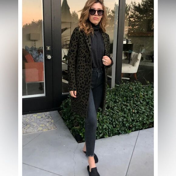 NWT HARRIS WHARF LONDON
Cocoon Leopard Printed Boiled Cotton Coat Green Small - Picture 14 of 15